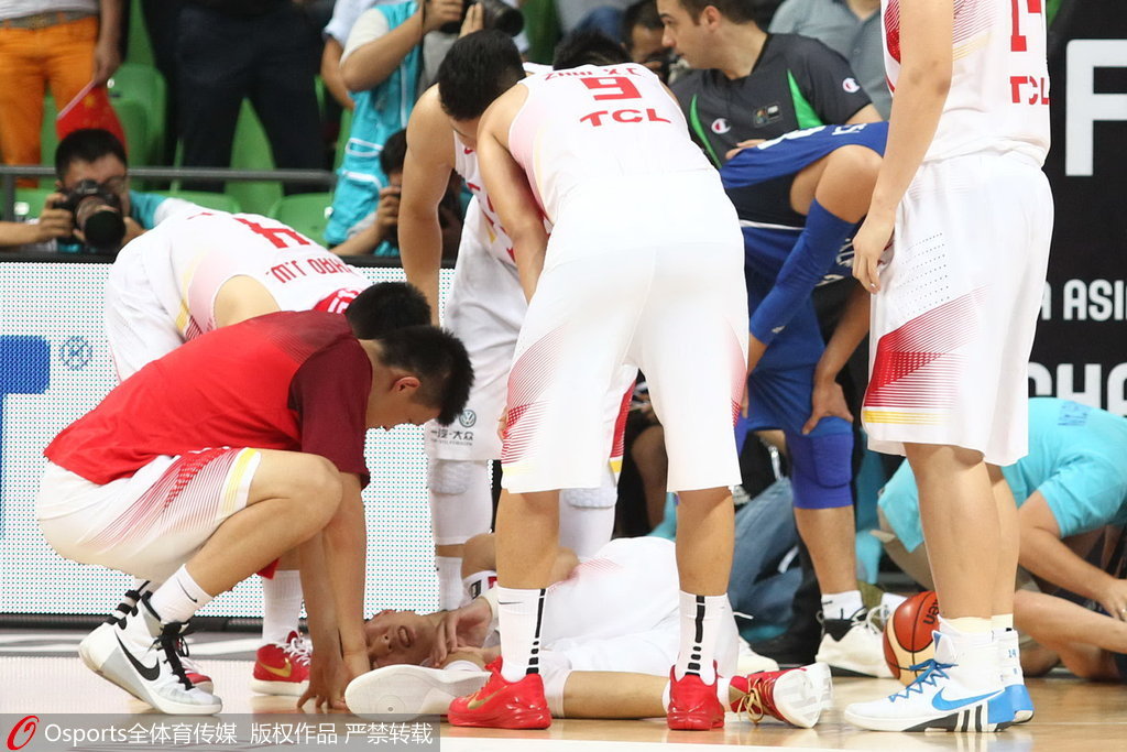 罗纳尔迪尼奥-包含切尔西训练开放日，清晨完成体检引欢呼，CBA季后赛在即，训练强度明显提升的词条-罗纳尔迪尼奥